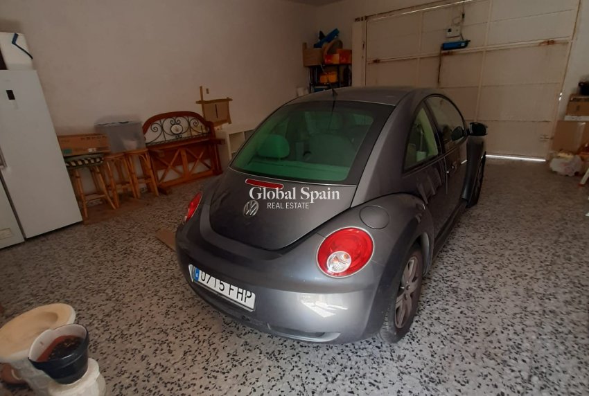 Odsprzedaż - WILLA  -
ORIHUELA COSTA - 