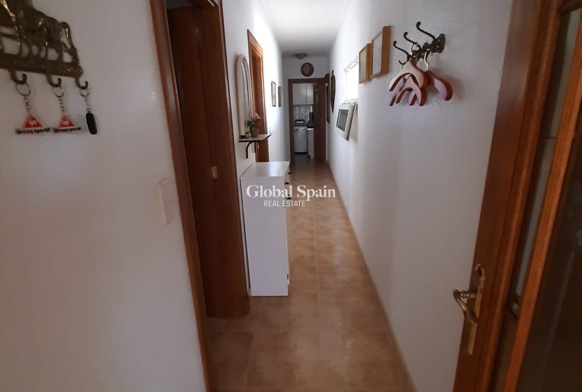 Odsprzedaż - WILLA  -
ORIHUELA COSTA - 