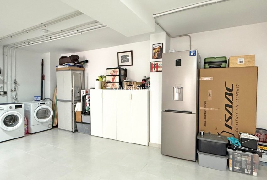 Odsprzedaż - WILLA  -
ORIHUELA COSTA - 