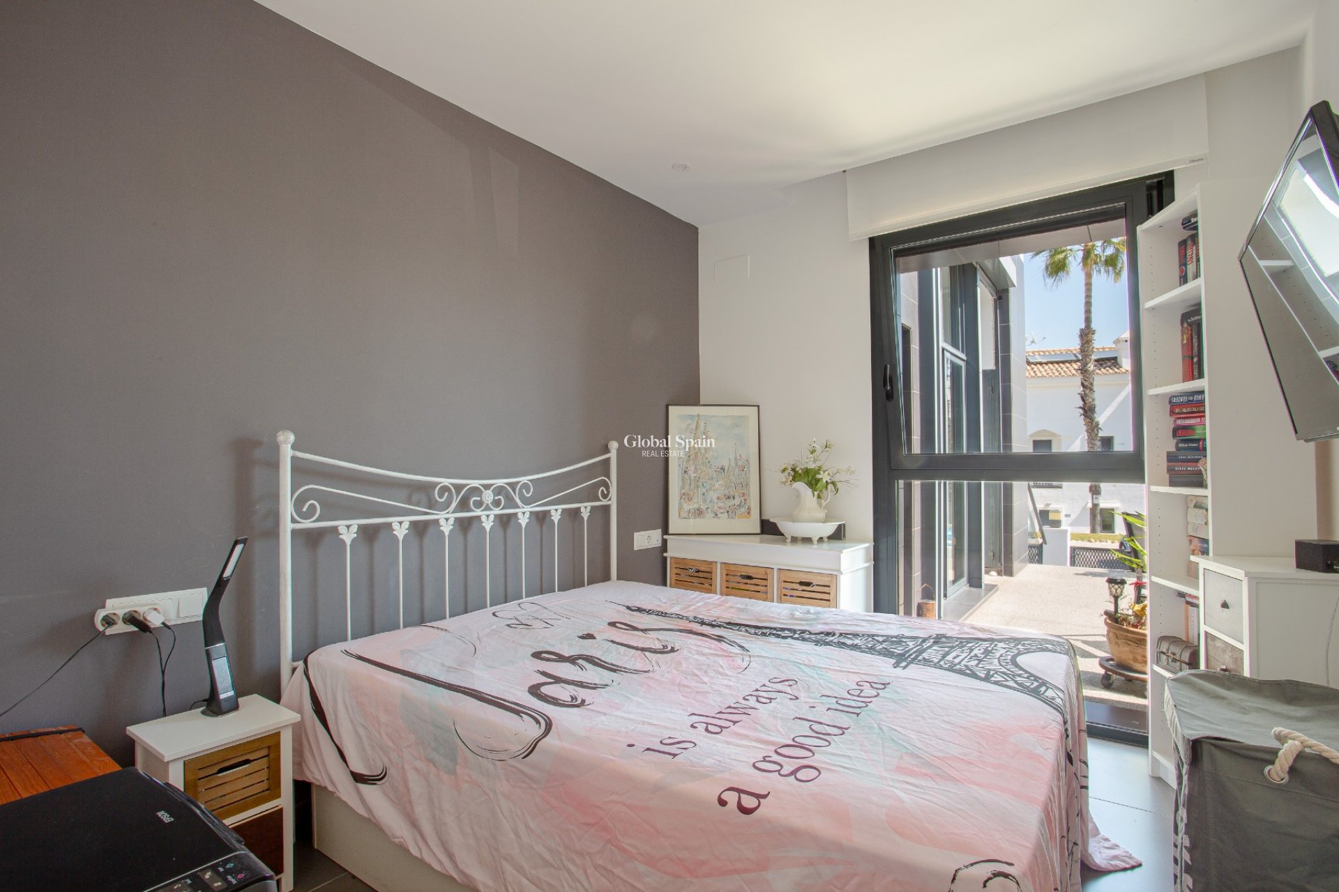 Odsprzedaż - WILLA  -
ORIHUELA COSTA - 