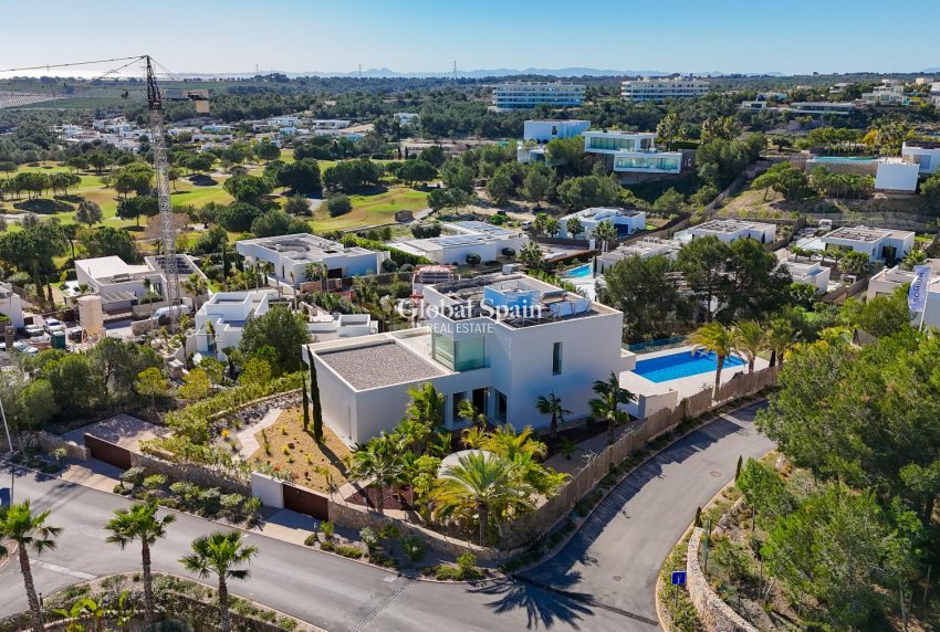 Odsprzedaż - WILLA  -
ORIHUELA COSTA - 