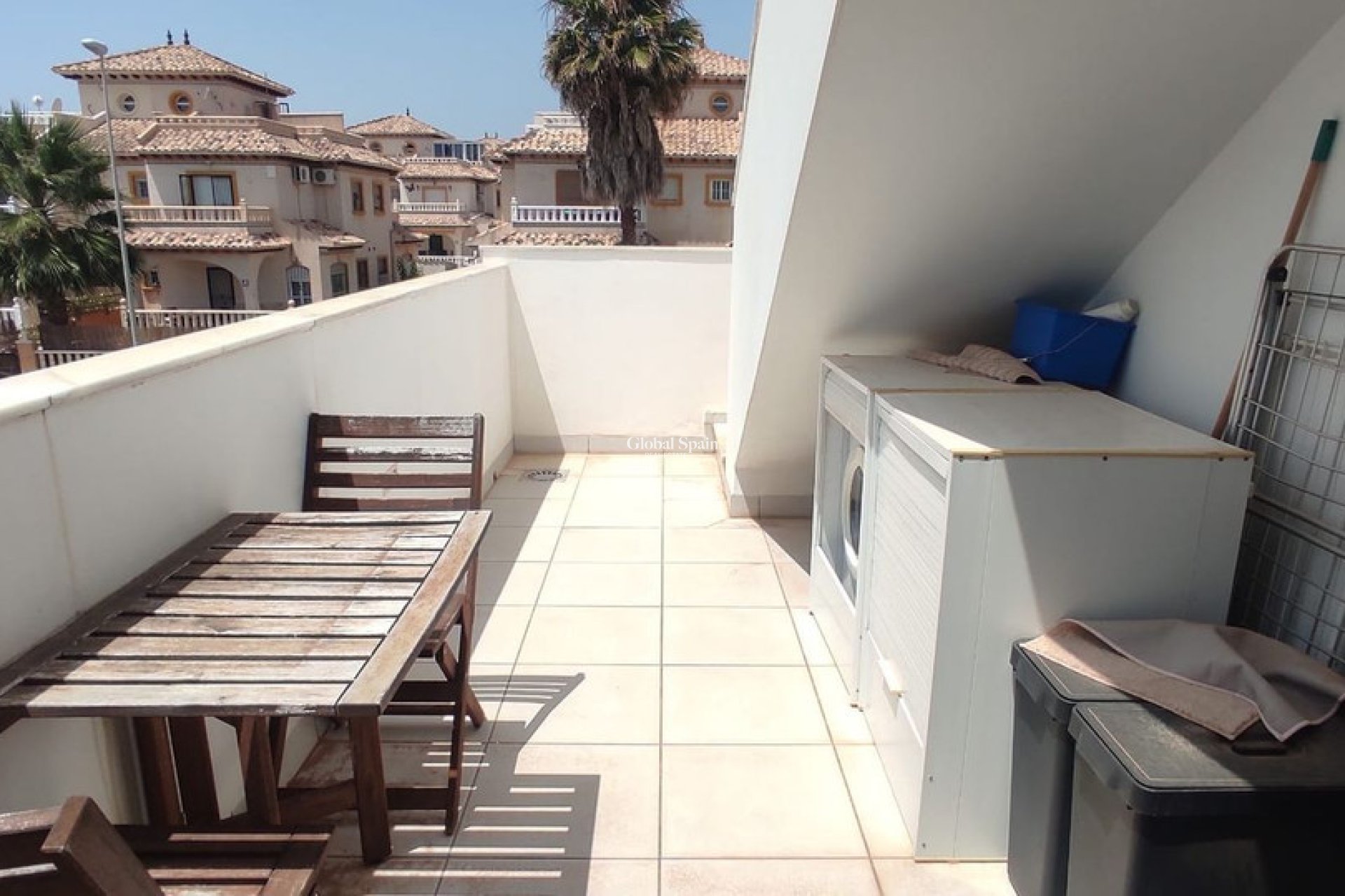 Odsprzedaż - WILLA  -
ORIHUELA COSTA - 