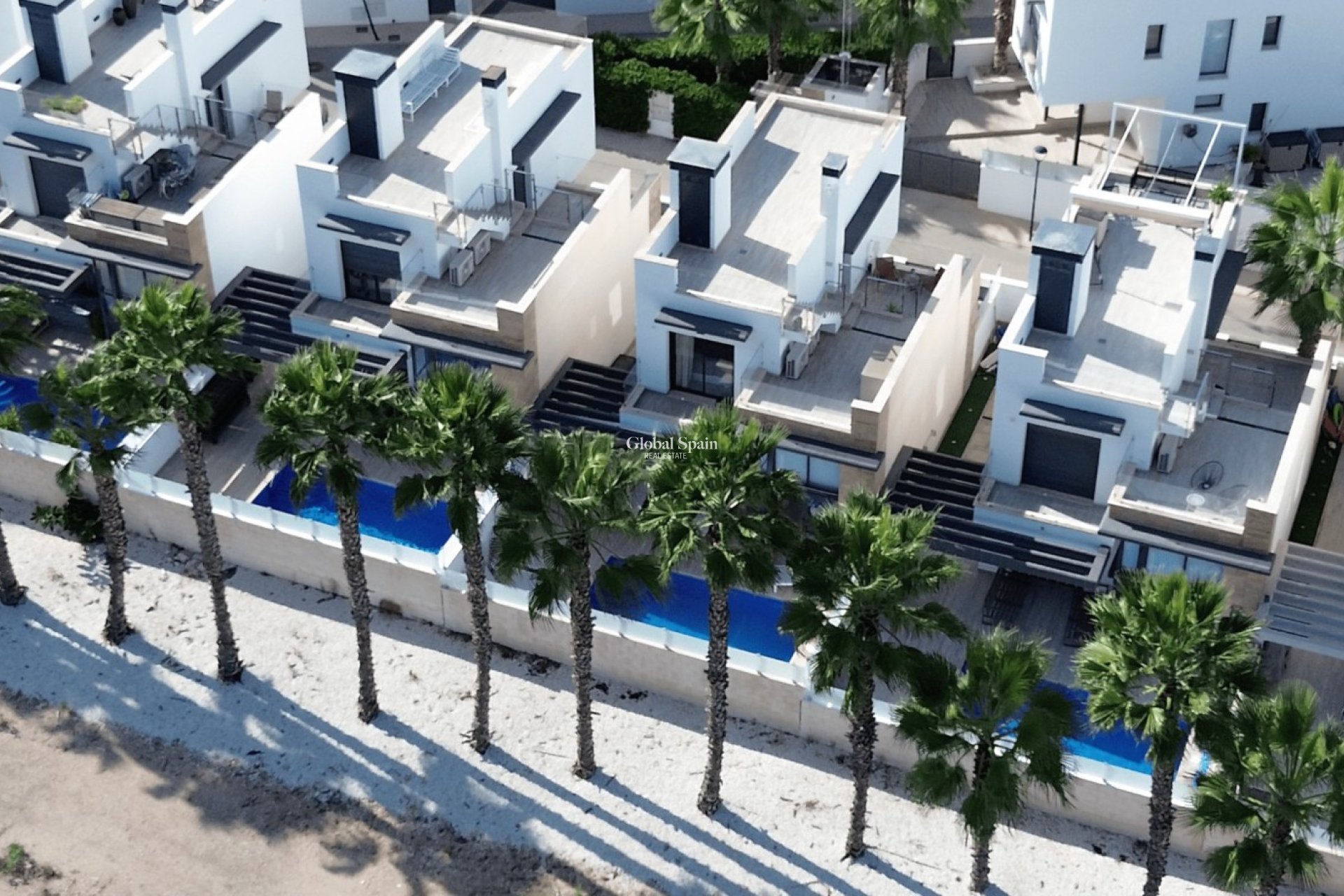 Odsprzedaż - WILLA  -
ORIHUELA COSTA - 