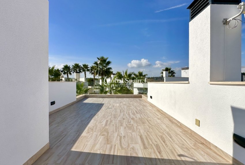 Odsprzedaż - WILLA  -
ORIHUELA COSTA - 