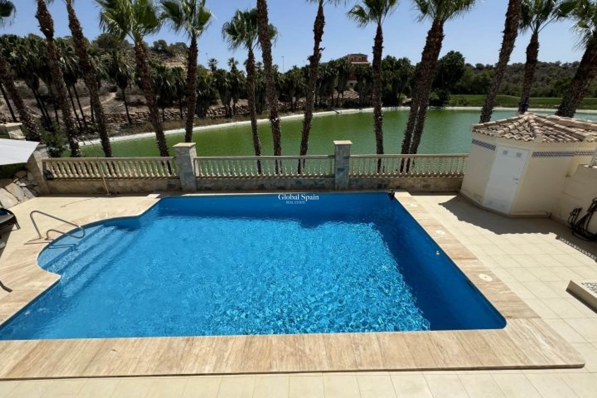 Odsprzedaż - WILLA  -
ORIHUELA COSTA - 