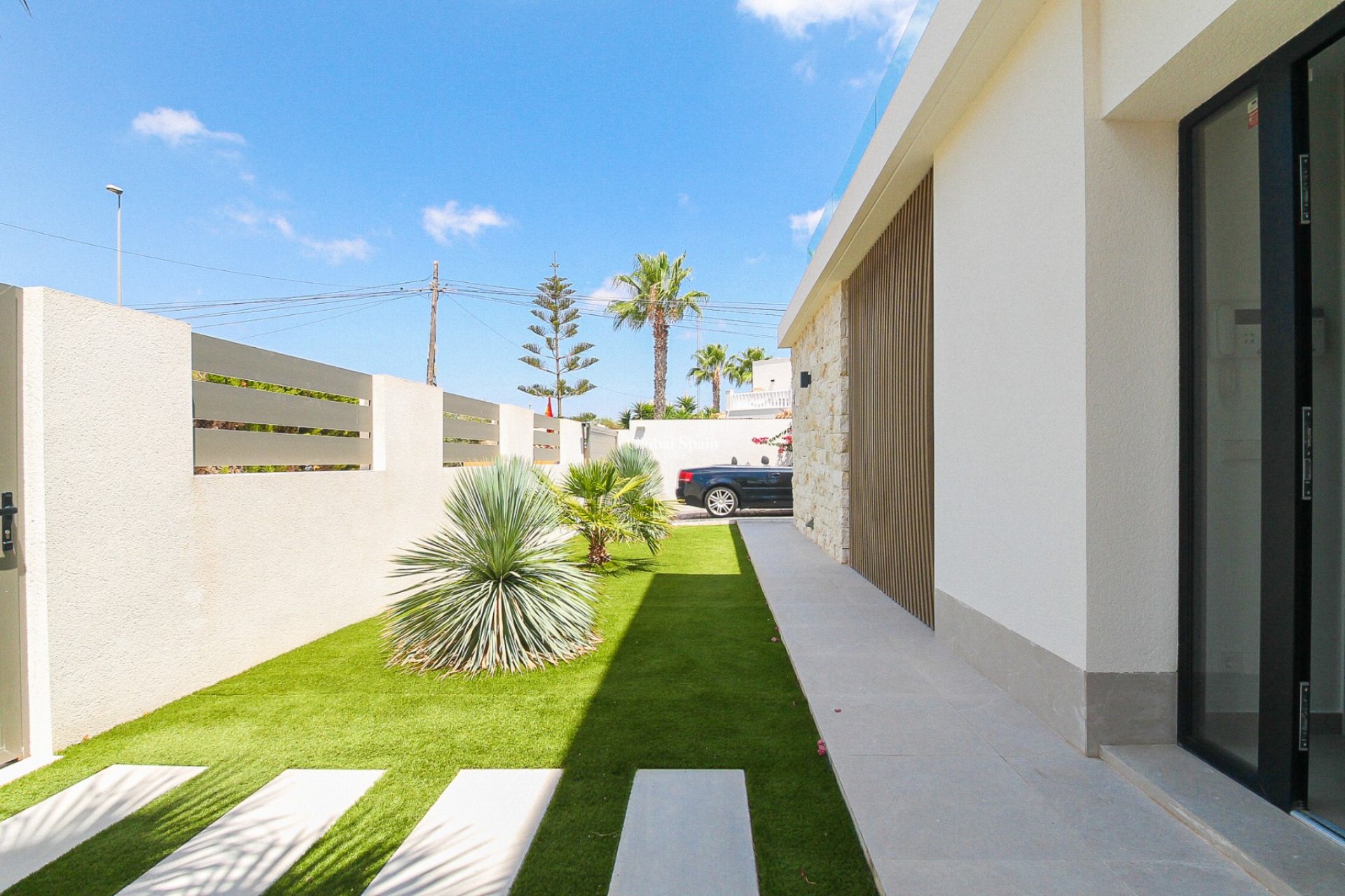 Odsprzedaż - WILLA  -
ORIHUELA COSTA - 