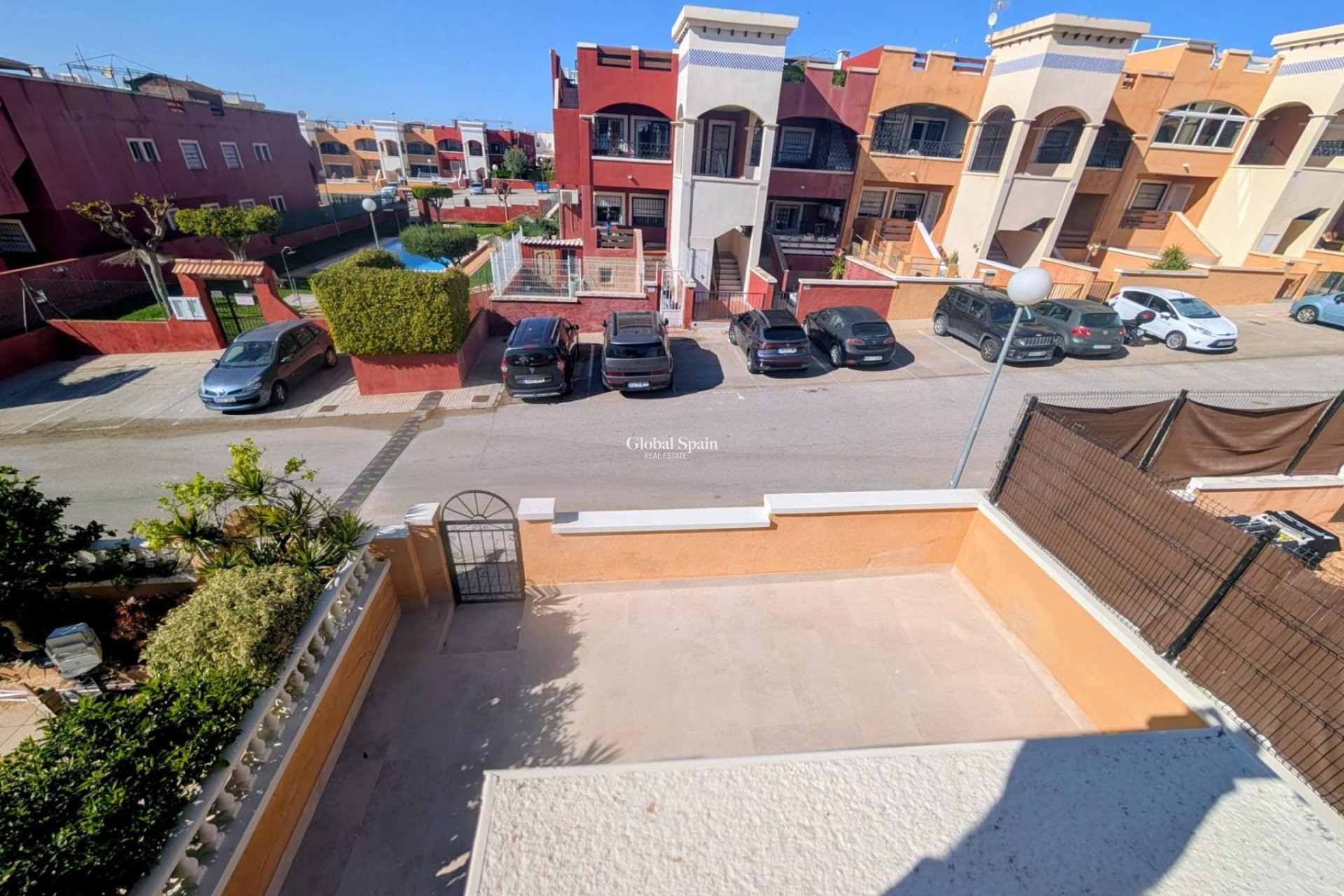 Odsprzedaż - WILLA  -
ORIHUELA COSTA - 