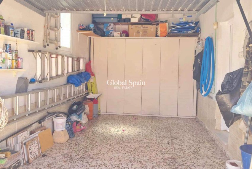 Odsprzedaż - WILLA  -
ORIHUELA COSTA - 