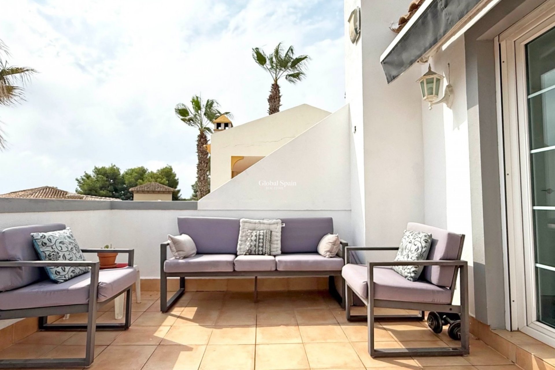 Odsprzedaż - WILLA  -
ORIHUELA COSTA - 