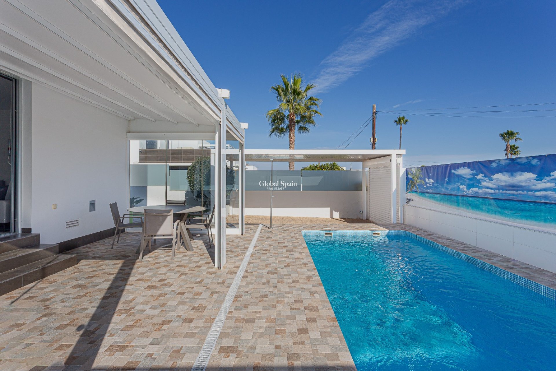 Odsprzedaż - WILLA  -
ORIHUELA COSTA - 