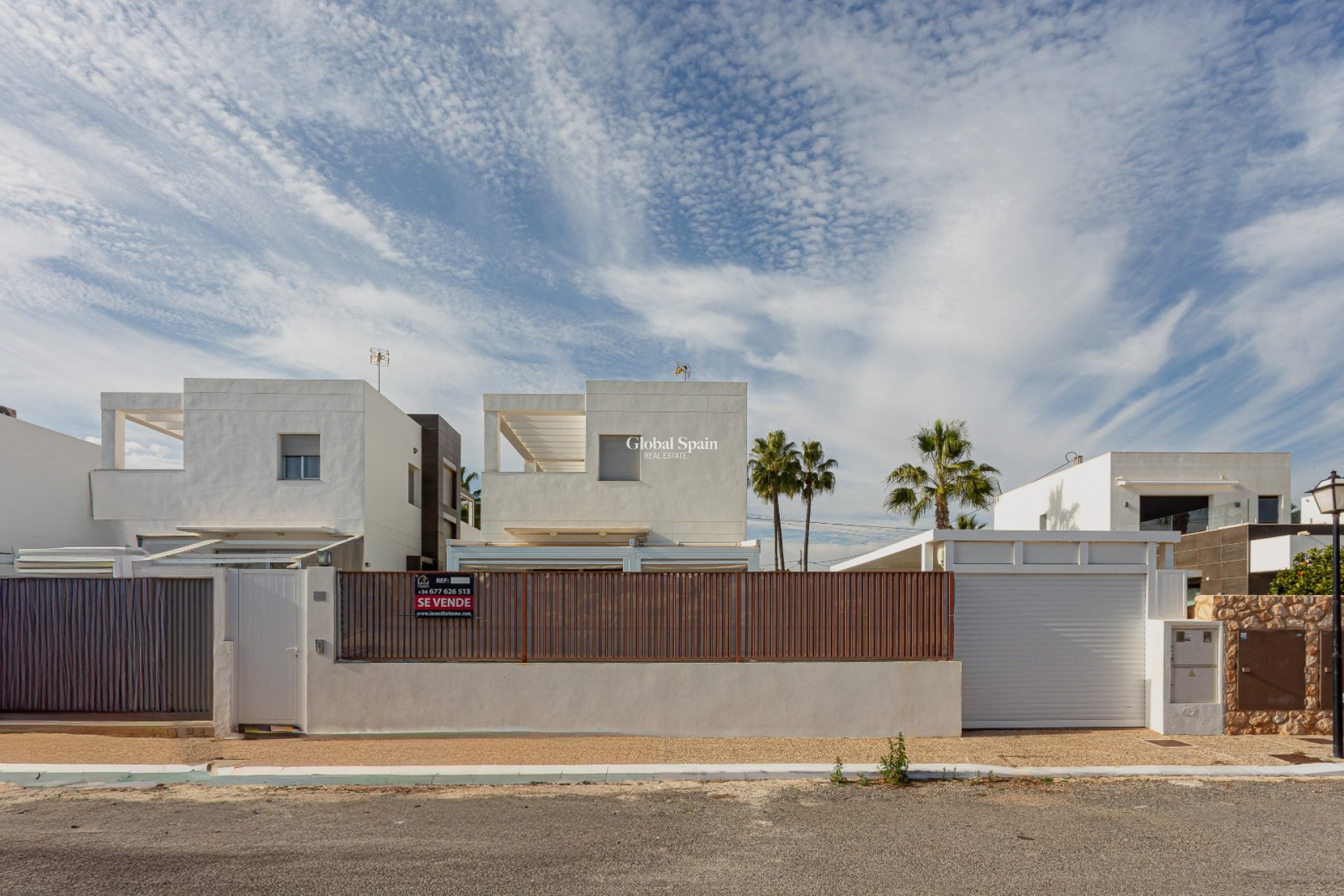 Odsprzedaż - WILLA  -
ORIHUELA COSTA - 