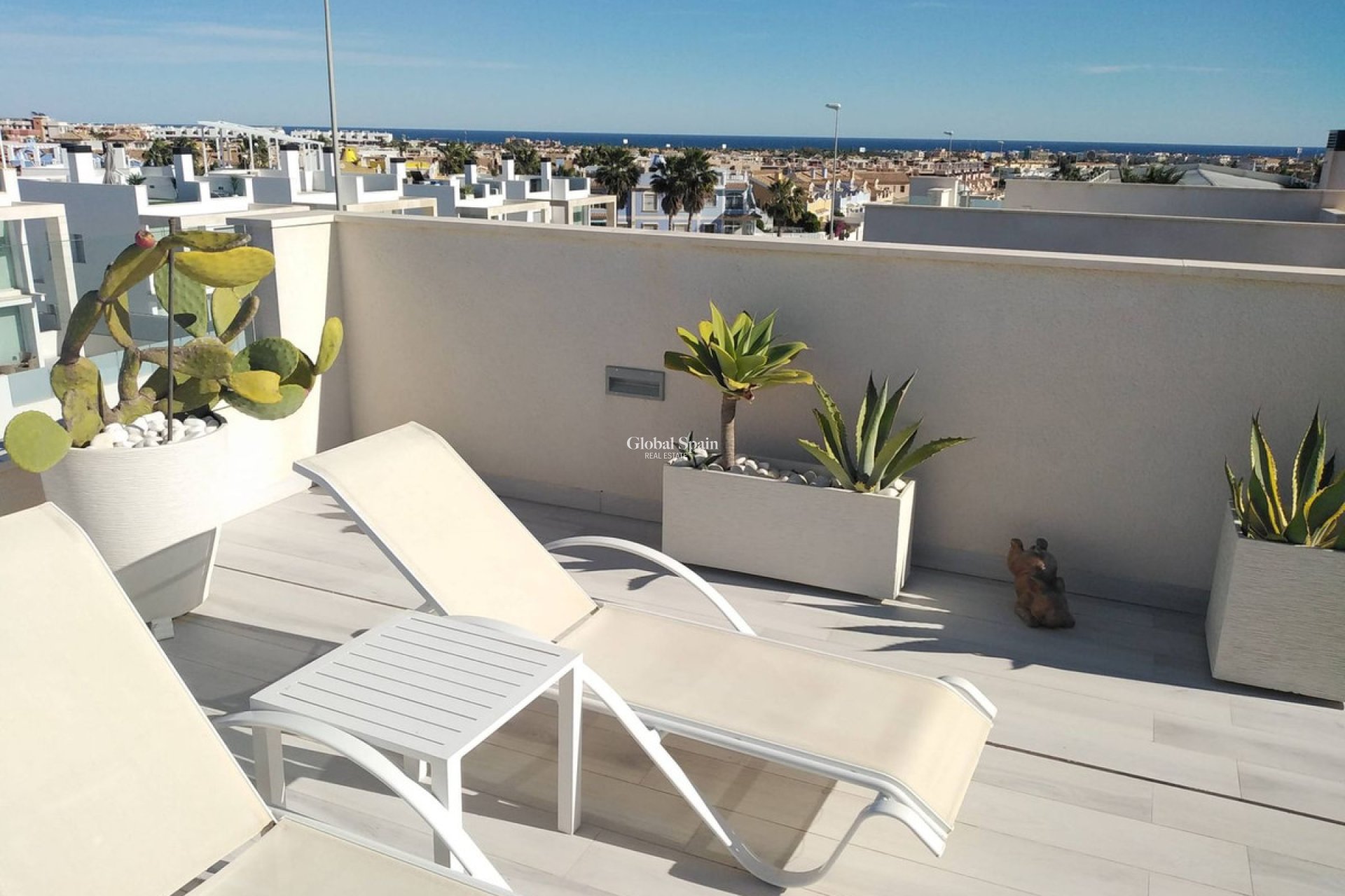 Odsprzedaż - WILLA  -
ORIHUELA COSTA - 