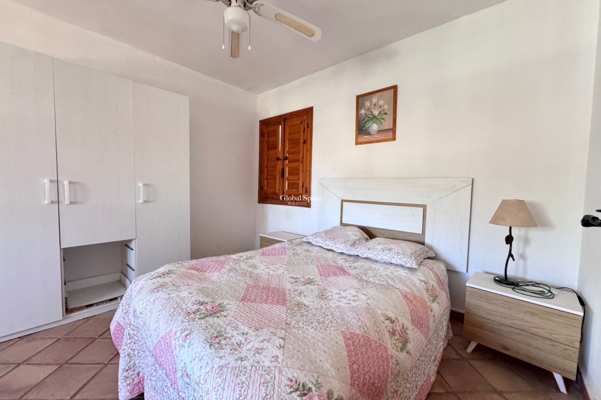 Odsprzedaż - WILLA  -
ORIHUELA COSTA - 