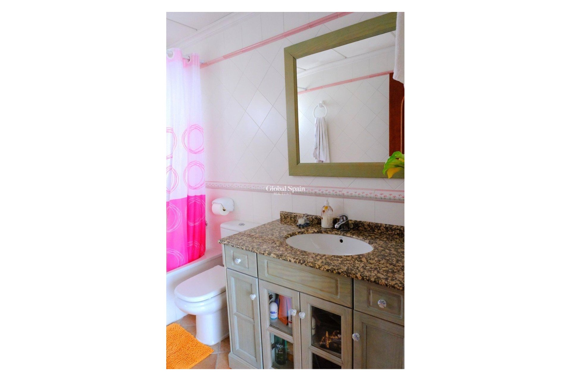 Odsprzedaż - WILLA  -
ORIHUELA - Inland