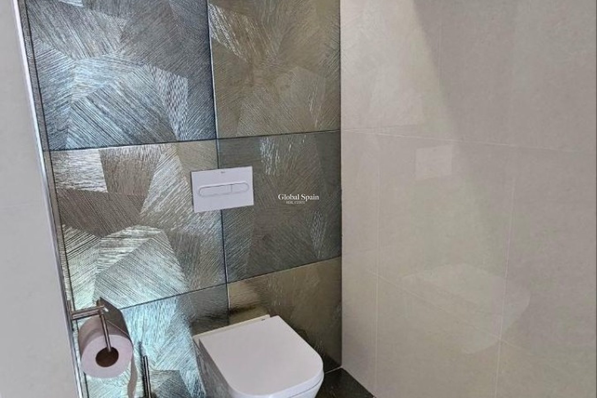 Odsprzedaż - WILLA  -
ORIHUELA - Inland