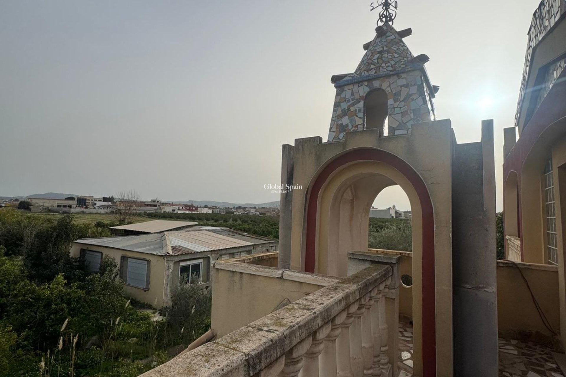 Odsprzedaż - WILLA  -
ORIHUELA - La Campaneta