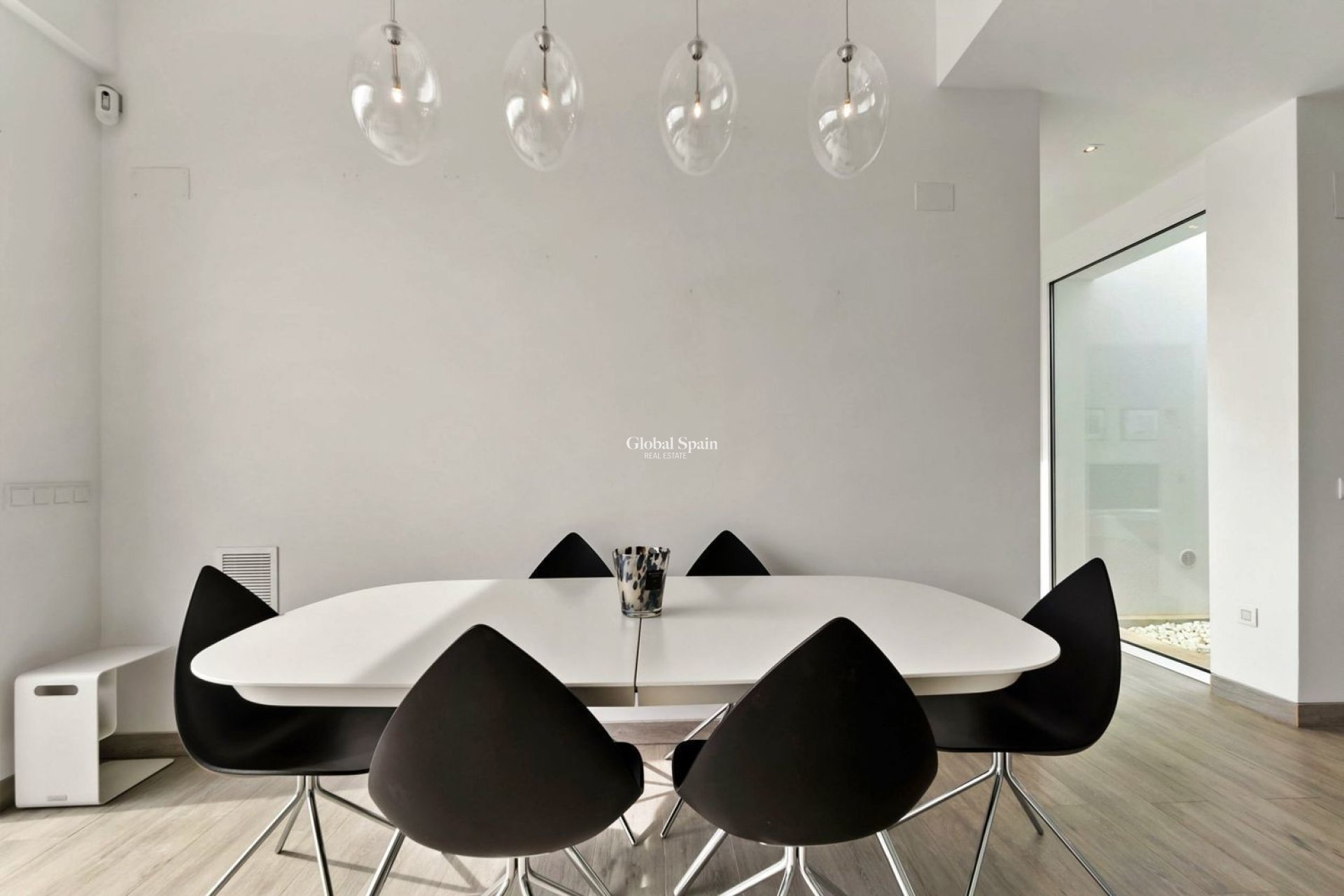 Odsprzedaż - WILLA  -
ORIHUELA - LAS COLINAS GOLF RESORT