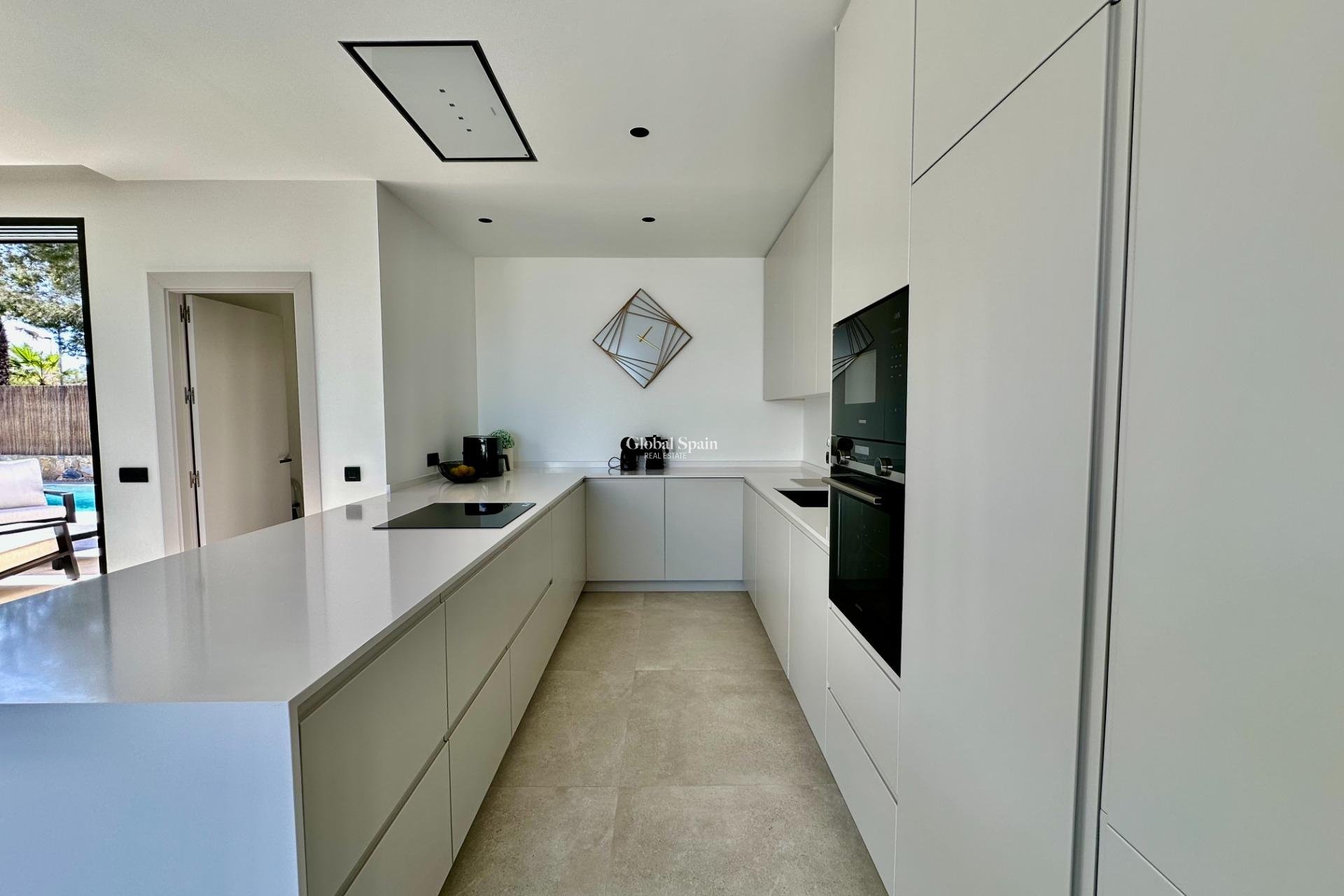 Odsprzedaż - WILLA  -
ORIHUELA - LAS COLINAS GOLF RESORT