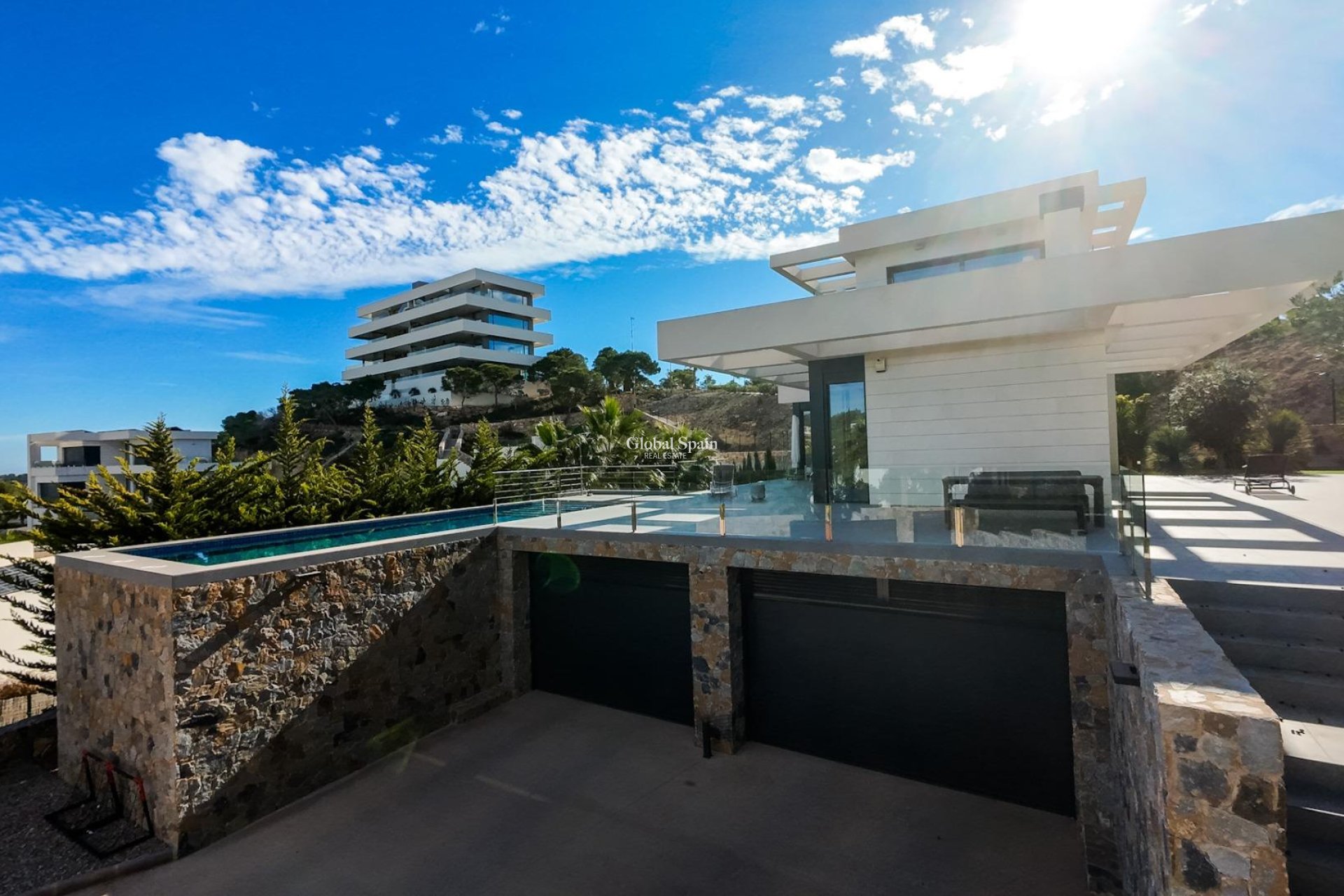 Odsprzedaż - WILLA  -
ORIHUELA - LAS COLINAS GOLF RESORT