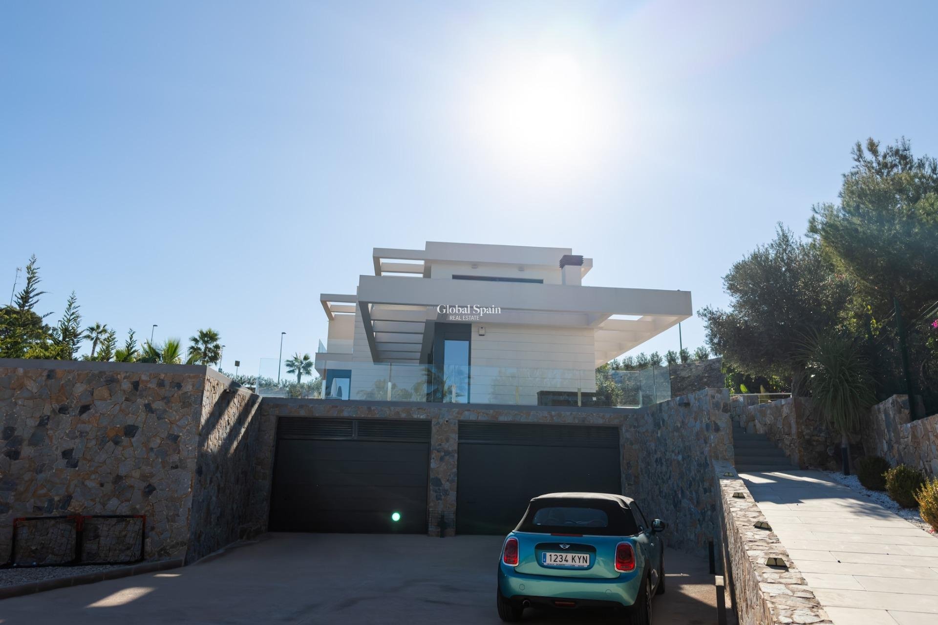 Odsprzedaż - WILLA  -
ORIHUELA - LAS COLINAS GOLF RESORT
