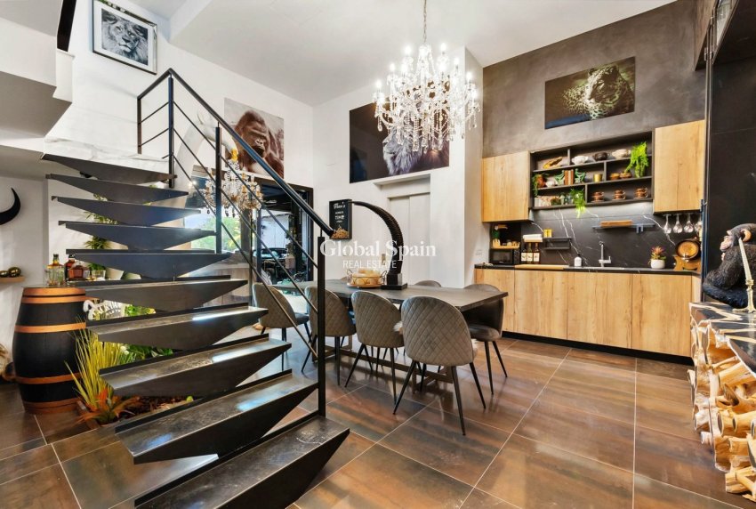 Odsprzedaż - WILLA  -
ORIHUELA - LAS COLINAS GOLF RESORT