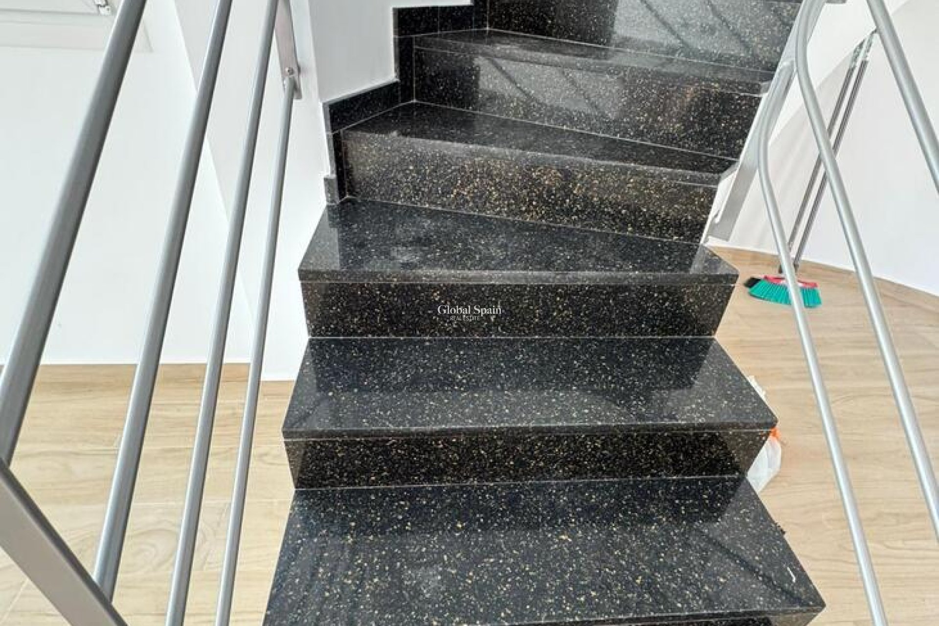 Odsprzedaż - Willa Penthouse -
TORREVIEJA - Aguas Nuevas