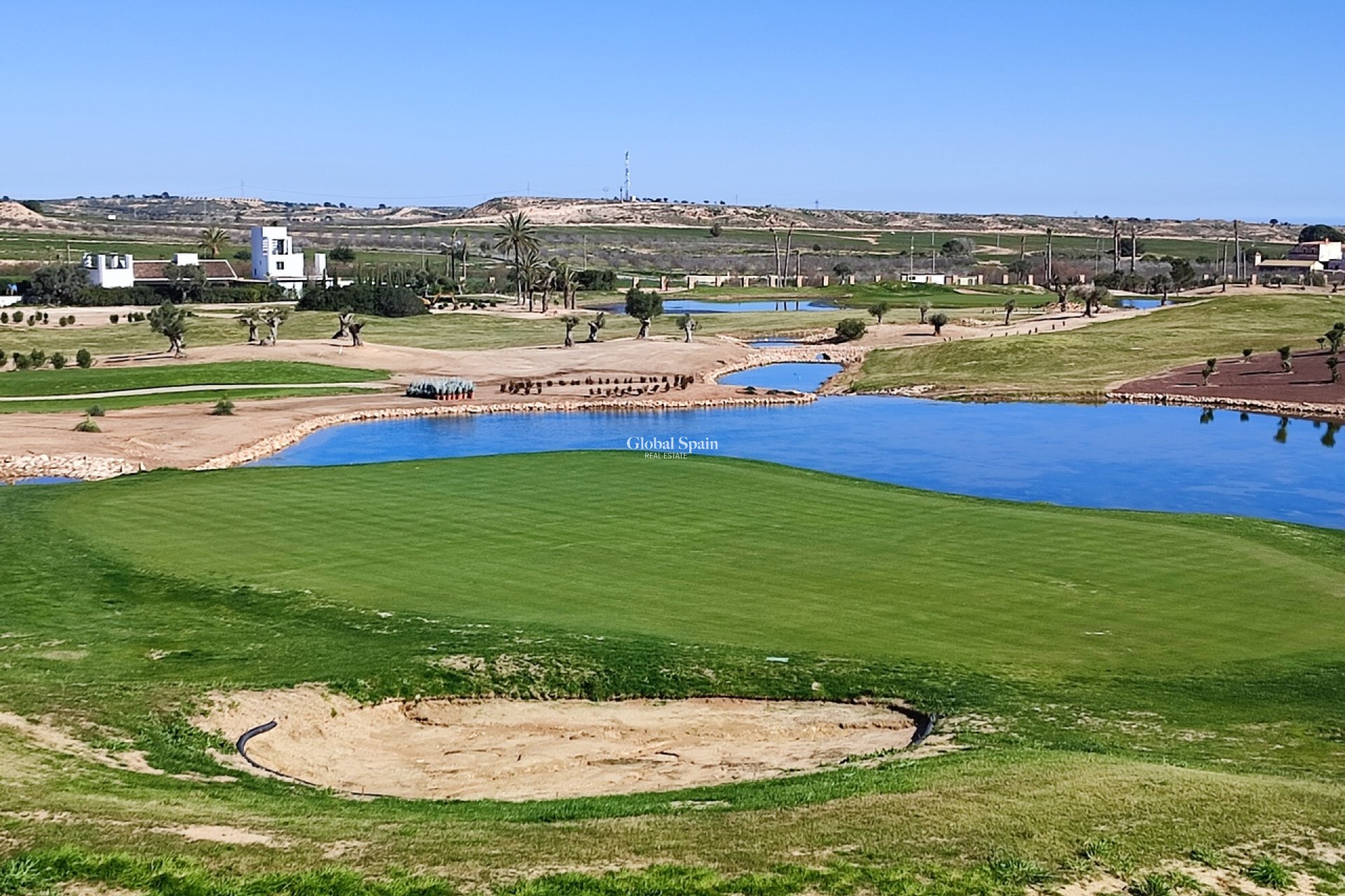 Odsprzedaż - WILLA  -
PERALEJA GOLF - Inland