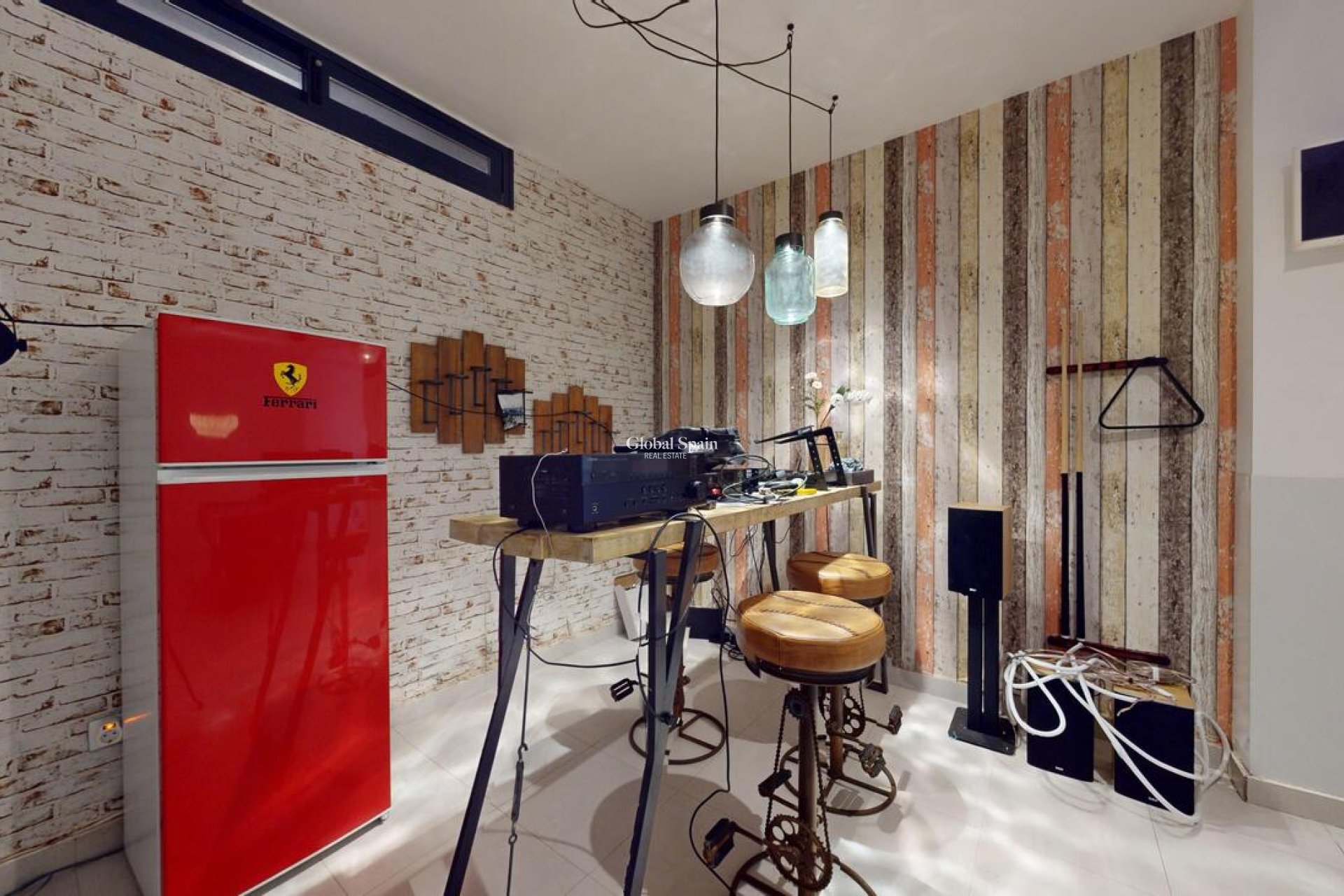 Odsprzedaż - WILLA  -
PLAYA HONDA - 