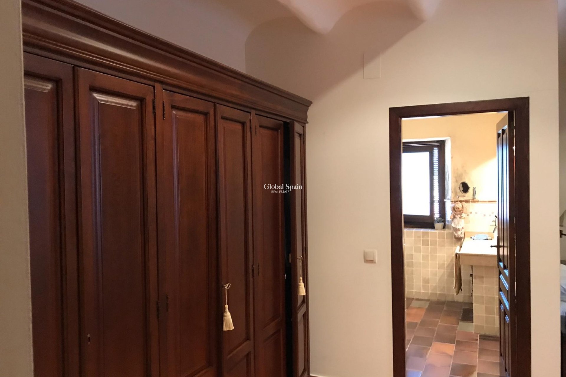 Odsprzedaż - Willa -
Riopar