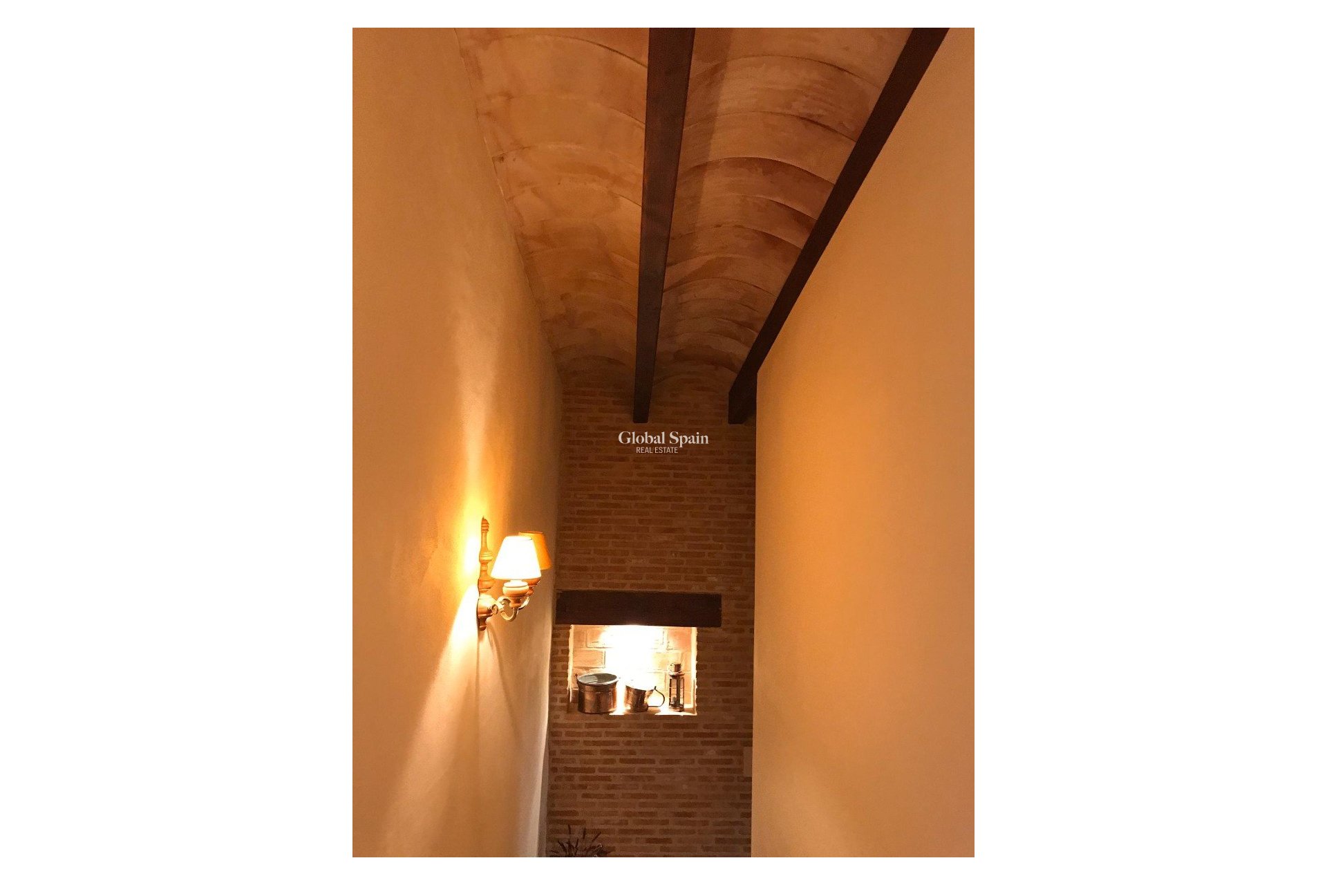 Odsprzedaż - Willa -
Riopar