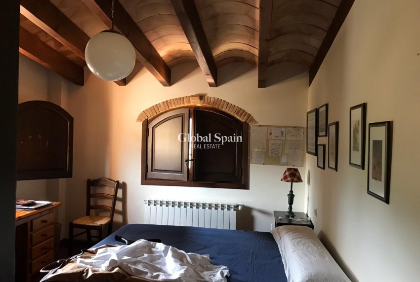 Odsprzedaż - Willa -
Riopar