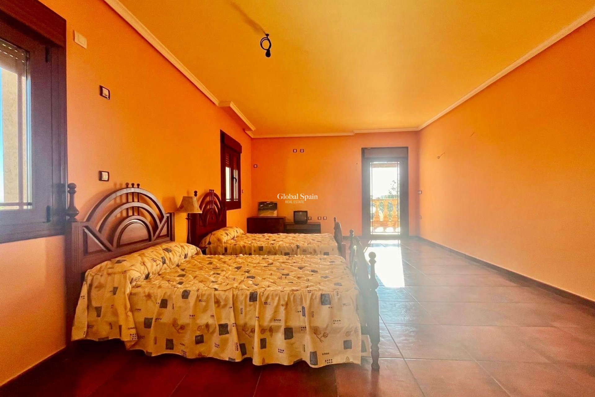 Odsprzedaż - WILLA  -
ROJALES - La Vega Baja