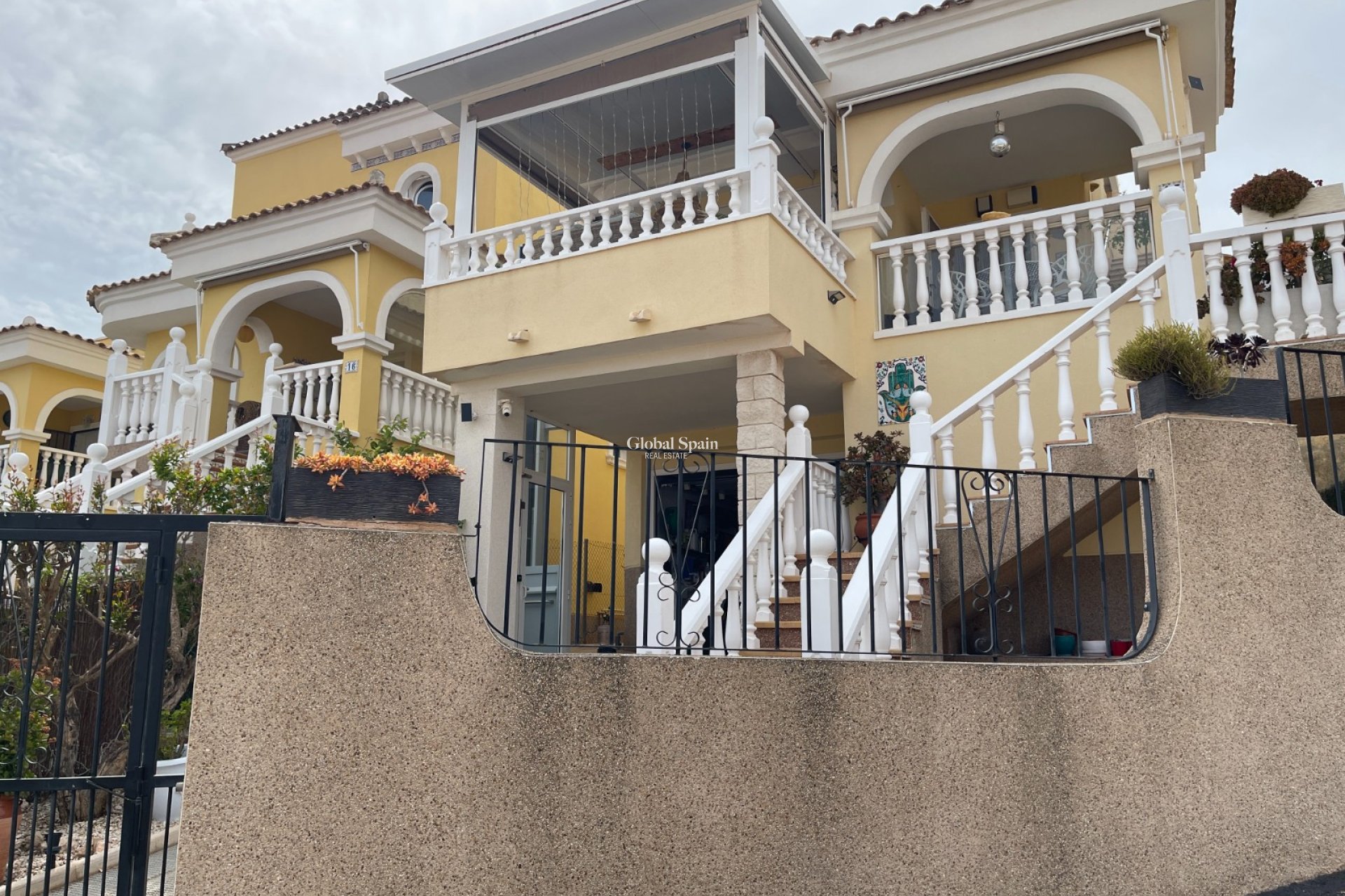 Odsprzedaż - WILLA  -
SAN FULGENCIO - Costa Blanca