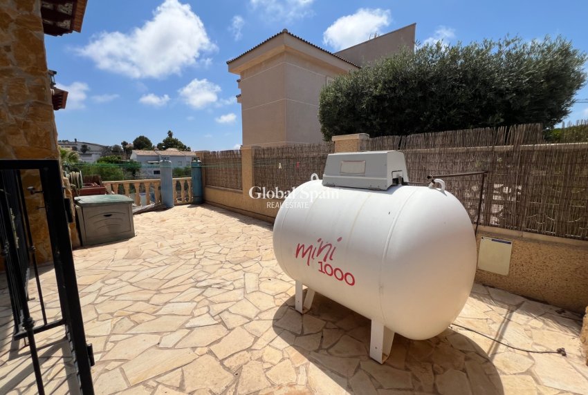 Odsprzedaż - WILLA  -
SAN FULGENCIO - Costa Blanca