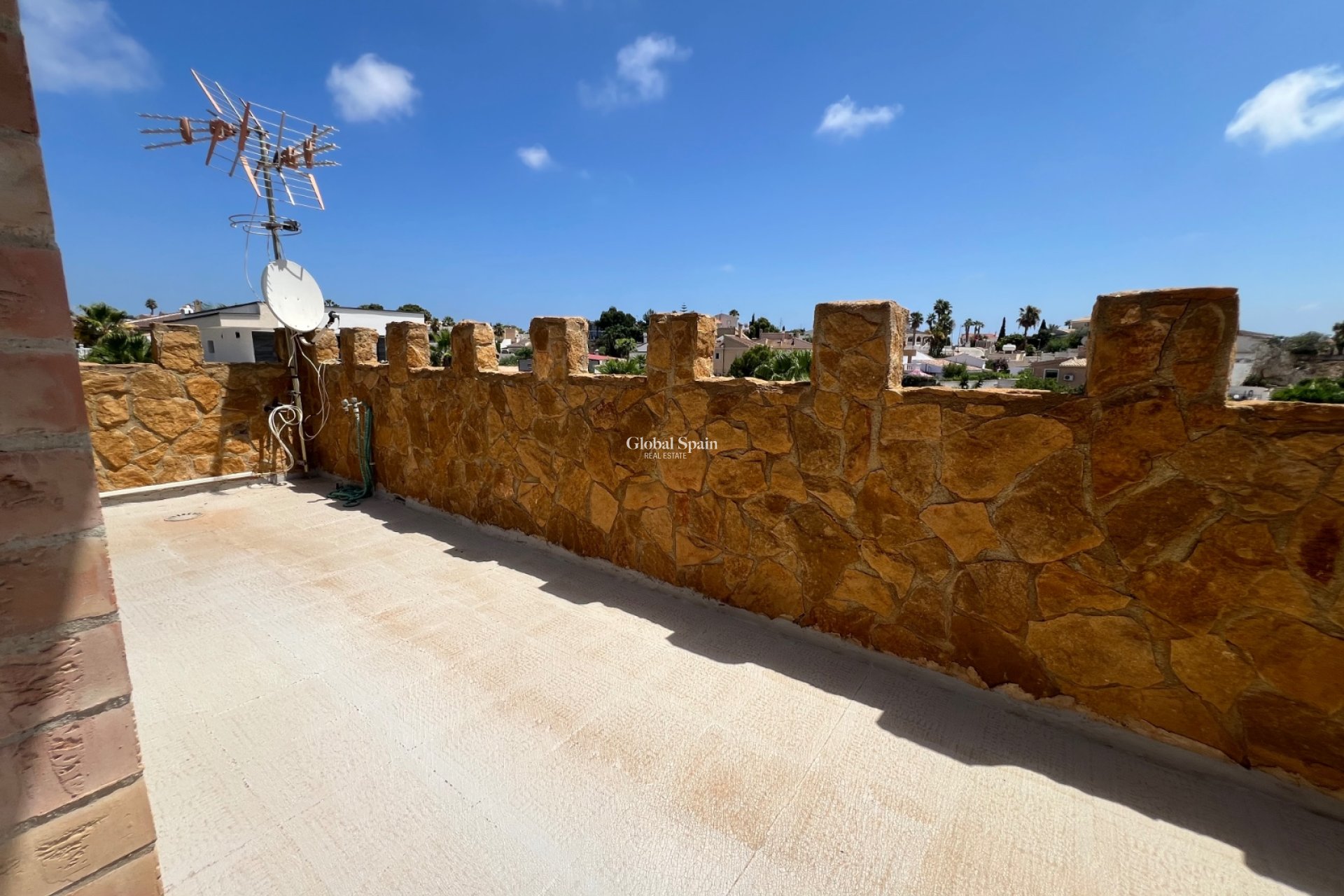 Odsprzedaż - WILLA  -
SAN FULGENCIO - Costa Blanca