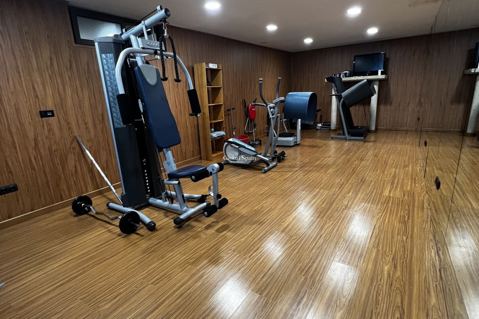 Odsprzedaż - WILLA  -
SAN JAVIER - 