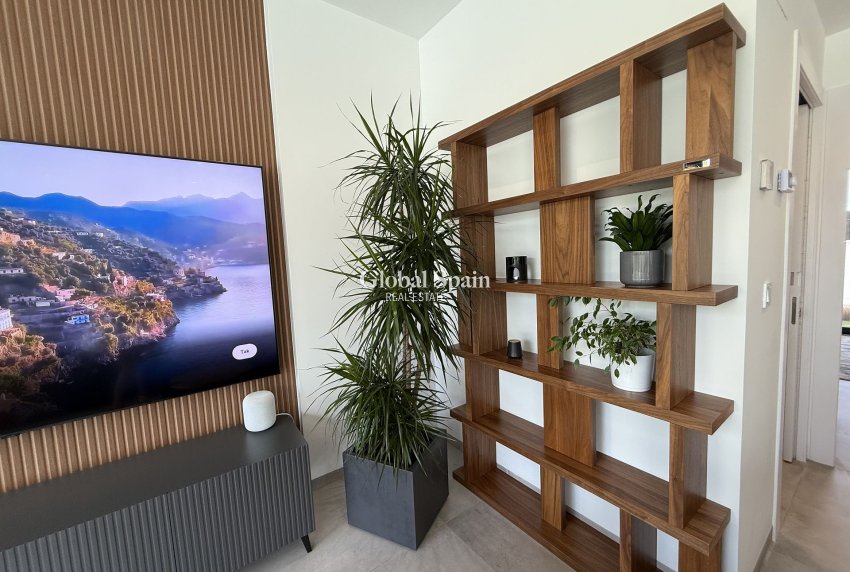 Odsprzedaż - WILLA  -
SAN JAVIER - 