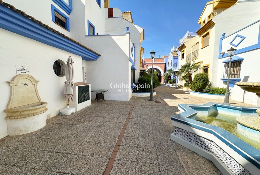 Odsprzedaż - WILLA  -
SAN JAVIER - 
