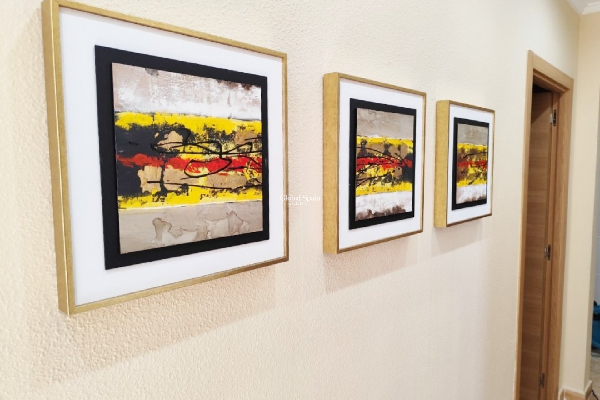 Odsprzedaż - WILLA  -
SAN MIGUEL DE SALINAS - Inland