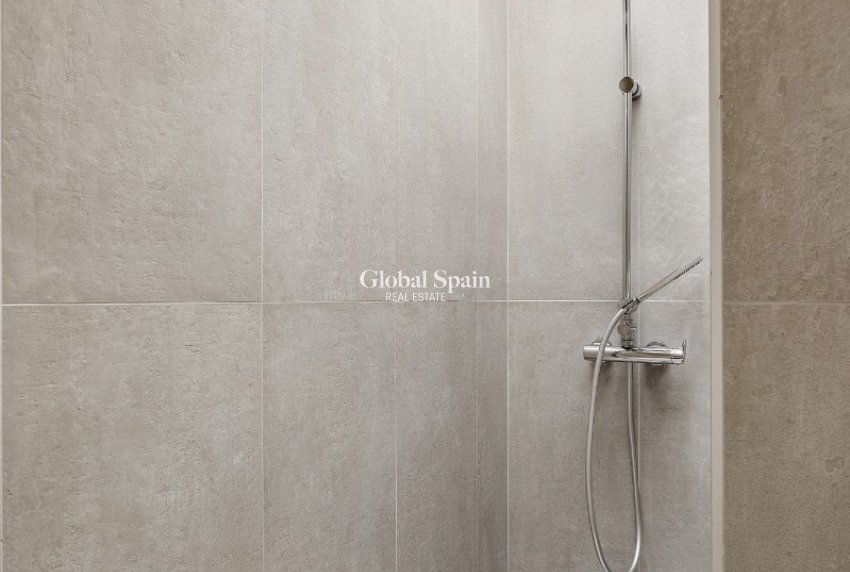 Odsprzedaż - WILLA  -
SAN MIGUEL DE SALINAS - Inland