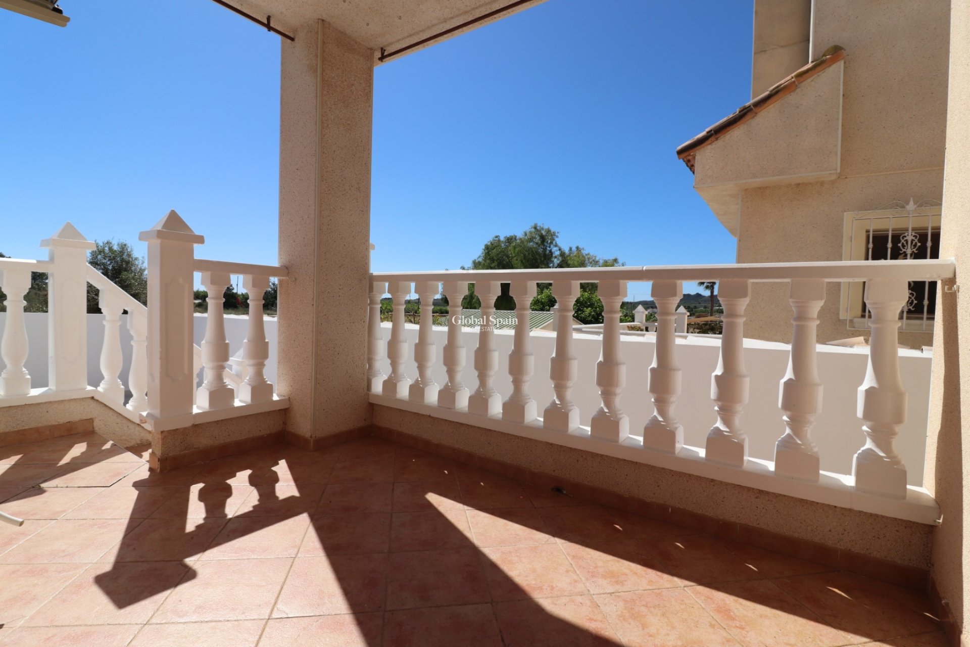 Odsprzedaż - WILLA  -
San Miguel de Salinas - Lake View Mansions
