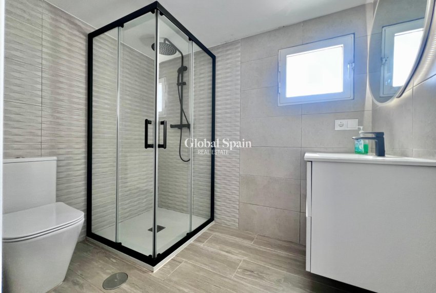 Odsprzedaż - WILLA  -
SAN MIGUEL DE SALINAS - Las filipinas