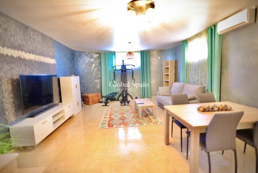 Odsprzedaż - Willa -
SAN MIGUEL DE SALINAS - Residencial los flamencos