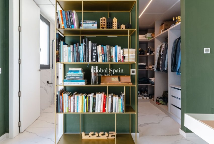 Odsprzedaż - Willa -
SAN MIGUEL DE SALINAS - 