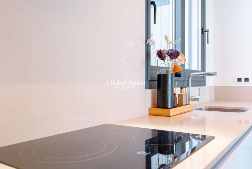 Odsprzedaż - Willa -
SAN MIGUEL DE SALINAS - 