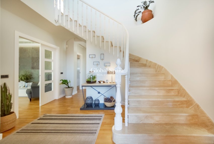 Odsprzedaż - WILLA  -
San Vicente del Raspeig - Inland