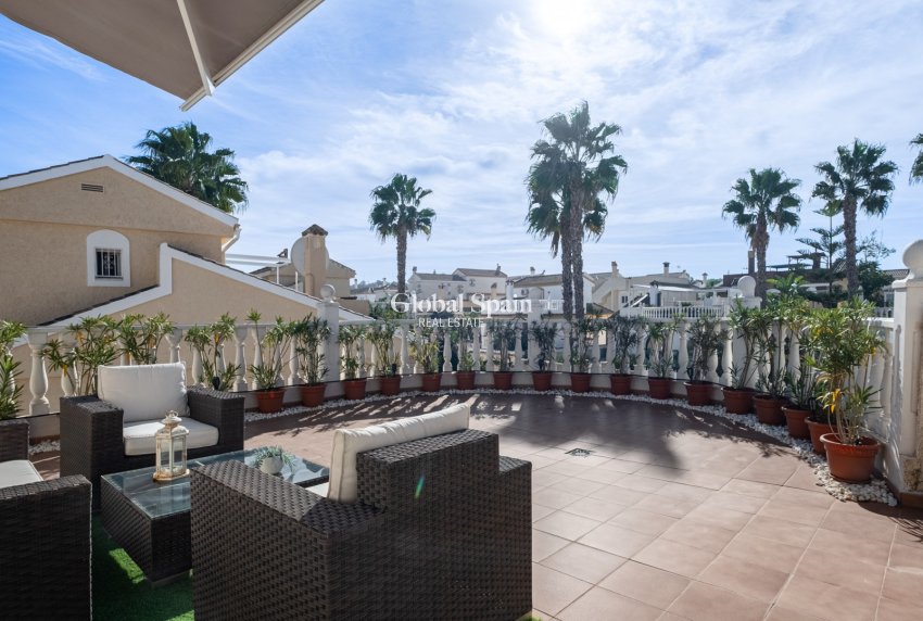 Odsprzedaż - WILLA  -
SANTA POLA - Costa Blanca