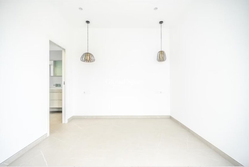 Odsprzedaż - WILLA  -
SANTA ROSALÍA - Torre Pacheco