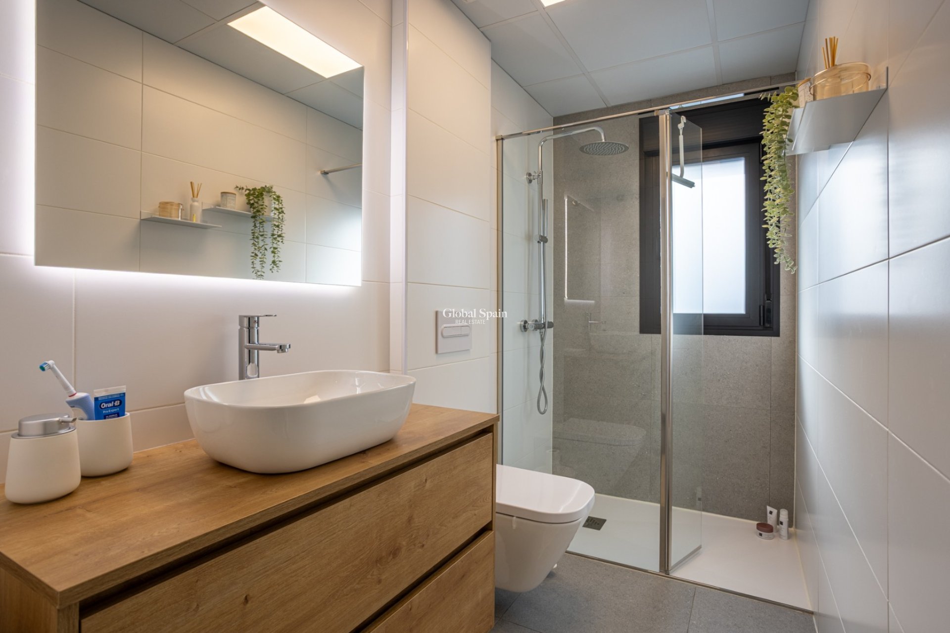 Odsprzedaż - WILLA  -
TORRE PACHECO - Inland