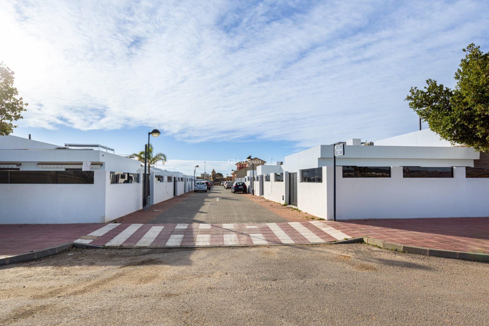 Odsprzedaż - WILLA  -
TORRE PACHECO - Inland